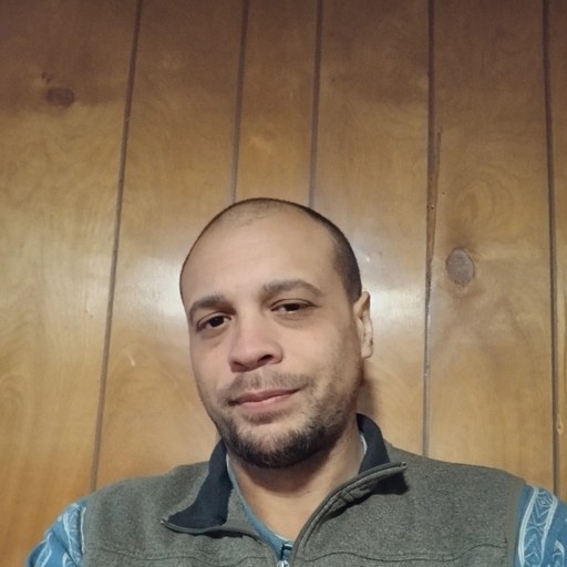 Sebastian Beckett, founder of AutoGridSocial
